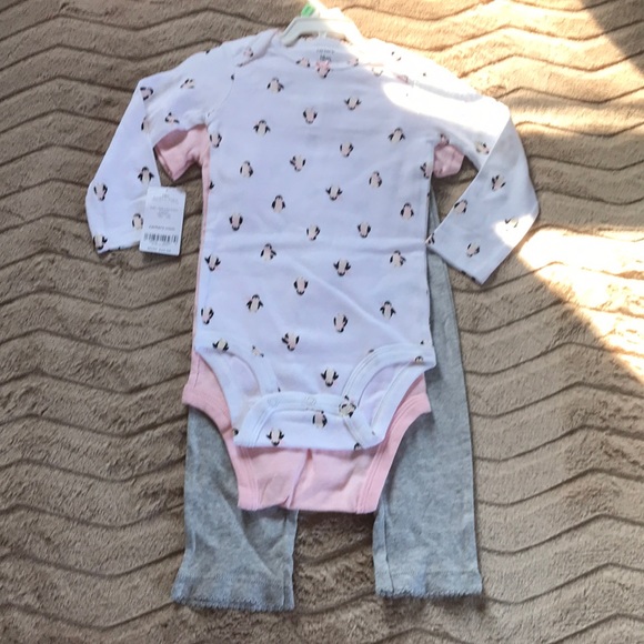 3pc outfit 💗🐧 - Picture 2 of 7